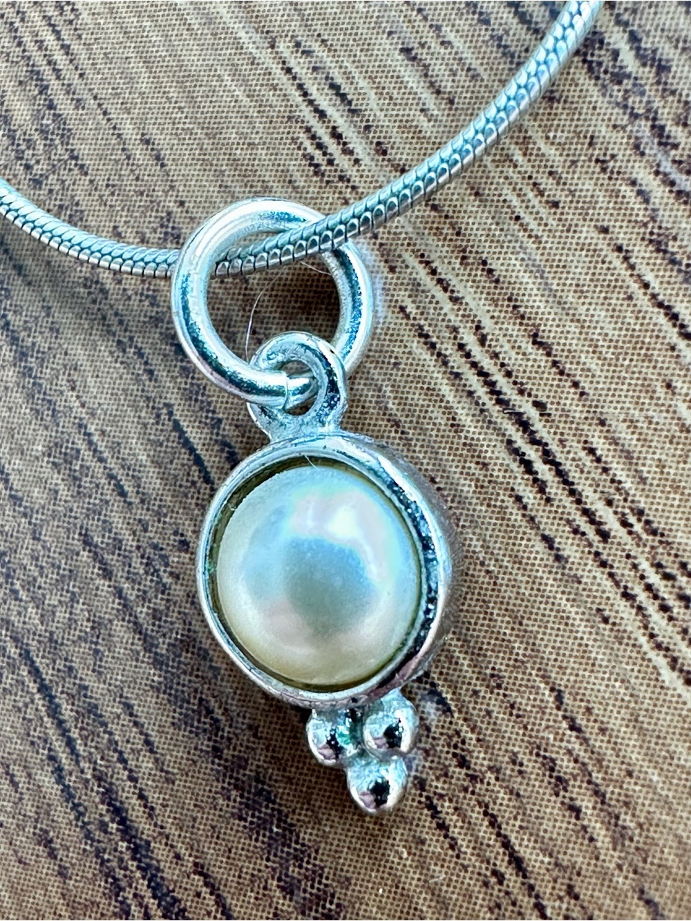 925 Sterling Silver Petite White Pearl Pendant Snake Chain Necklace 16”